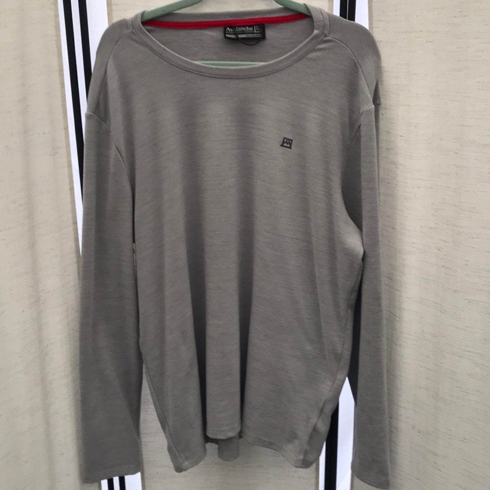 Outdoor wear long sleeve shirt gray size XL brand-name :avalanche outdoor